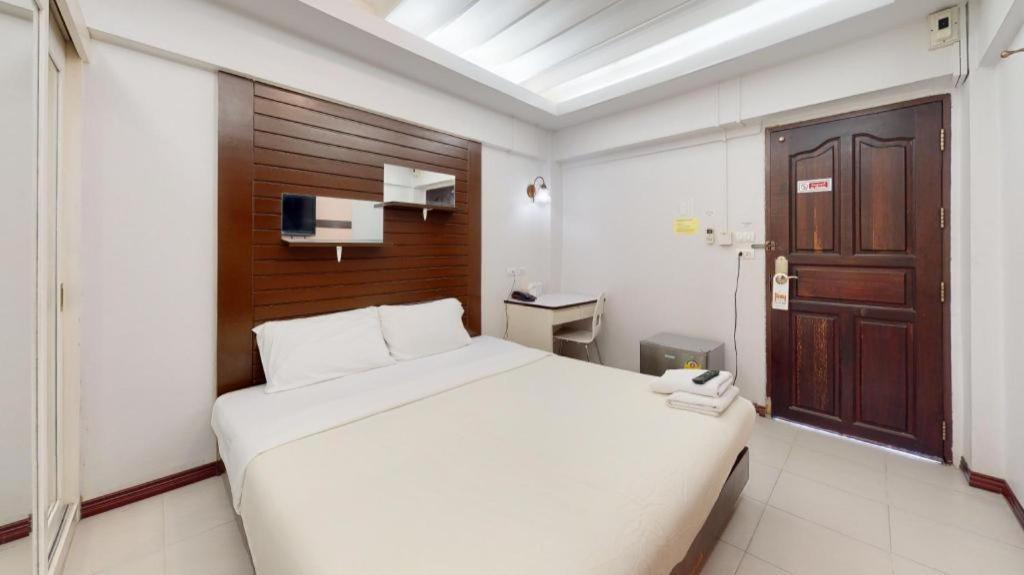 Huay Kaew Palace 1 Hotel Чиангмай Екстериор снимка