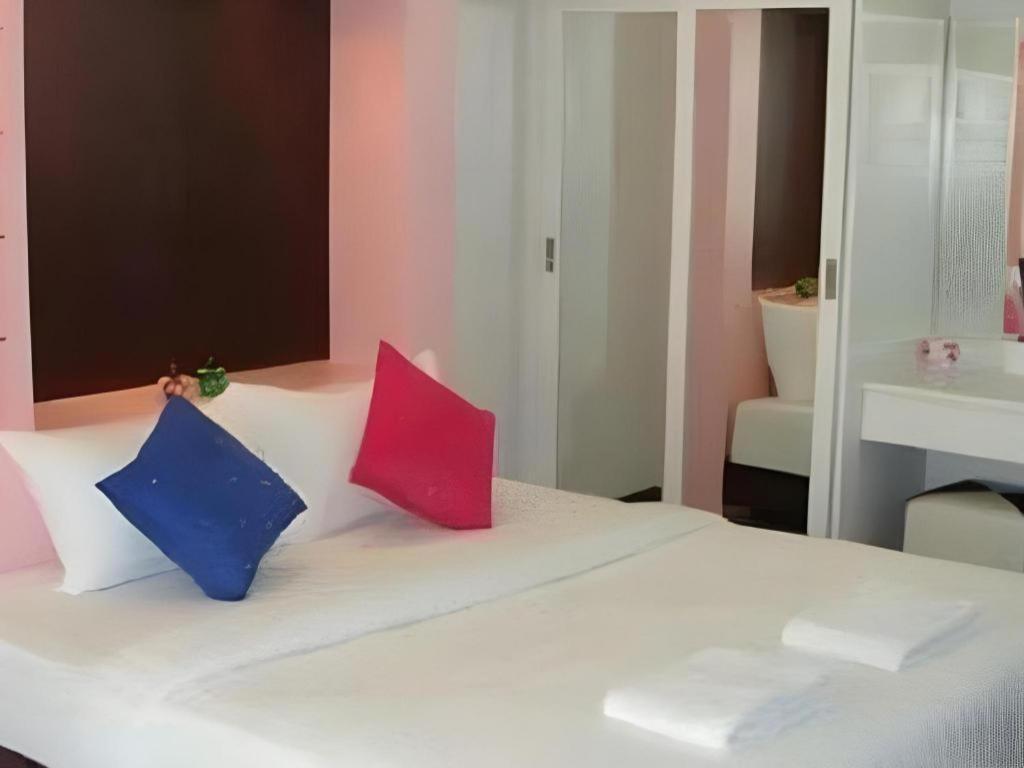 Huay Kaew Palace 1 Hotel Чиангмай Екстериор снимка